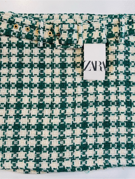 Zara Dresses & Skirts - ZARA Green and Cream Houndstooth Tweed Mini Skirt with Eyelet Belt size XL